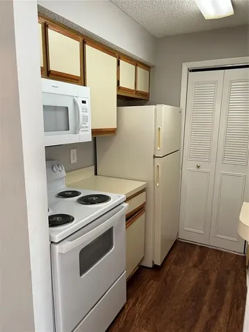 241 Afton Square Altamonte Springs FL 32714