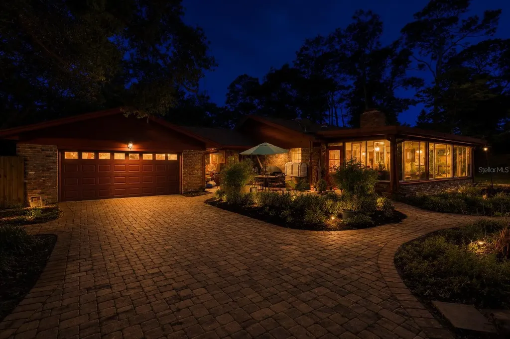 295 Frances Circle Altamonte Springs FL 32701