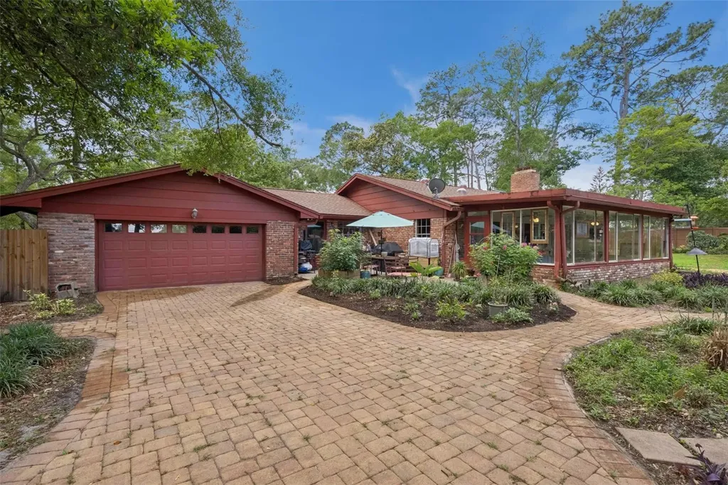 295 Frances Circle Altamonte Springs FL 32701
