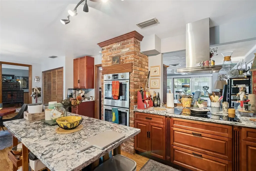 295 Frances Circle Altamonte Springs FL 32701