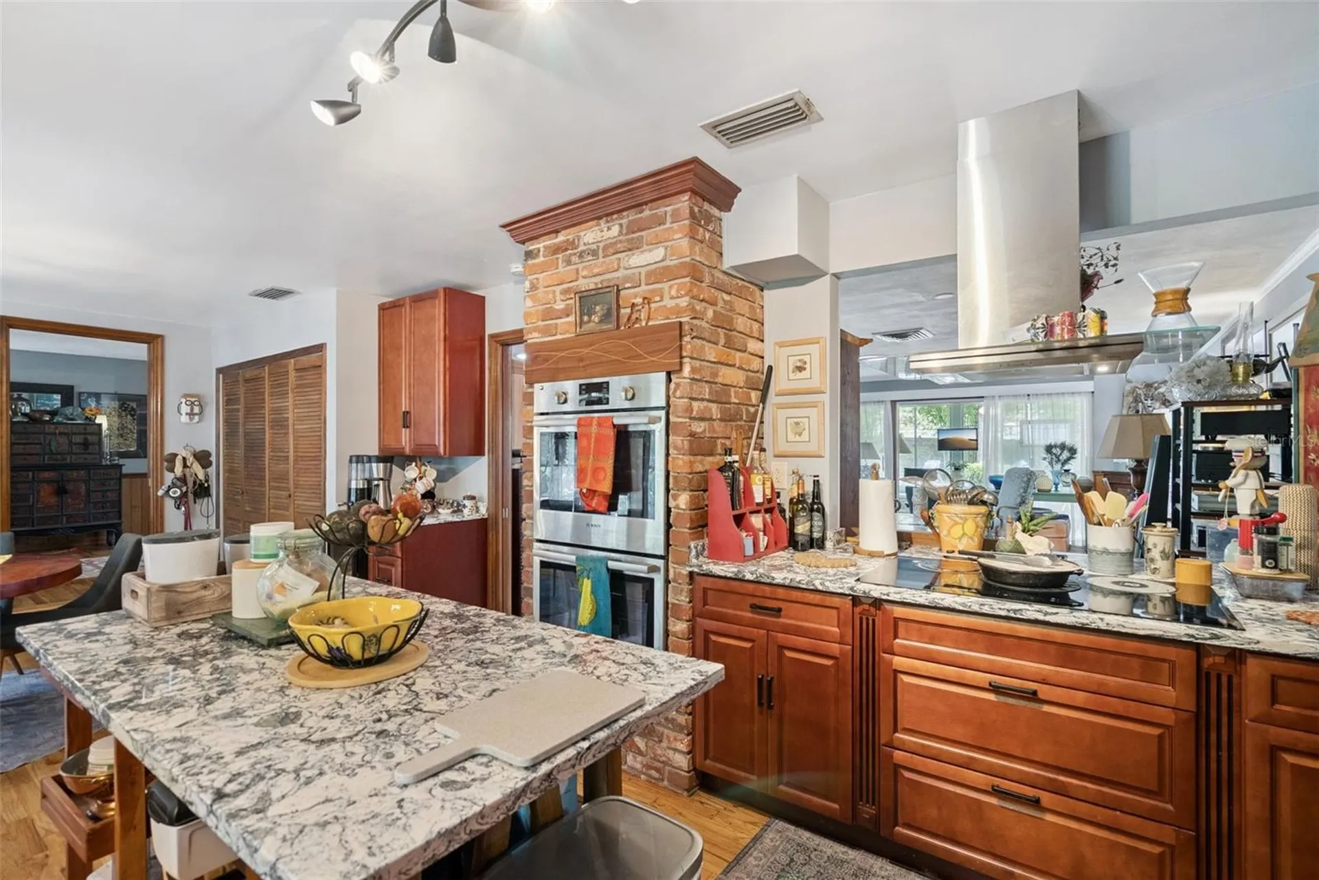 295 Frances Circle Altamonte Springs FL 32701
