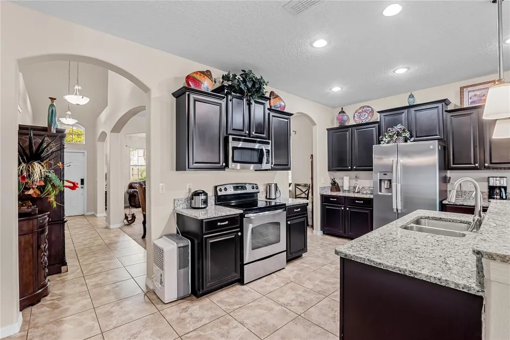 13161 Royal Pines Avenue Riverview FL 33579