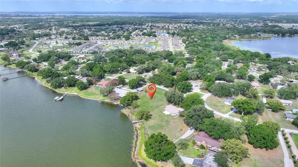Lake Avenue Winter Haven FL 33880