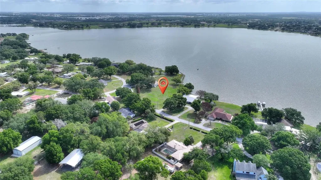 Lake Avenue Winter Haven FL 33880