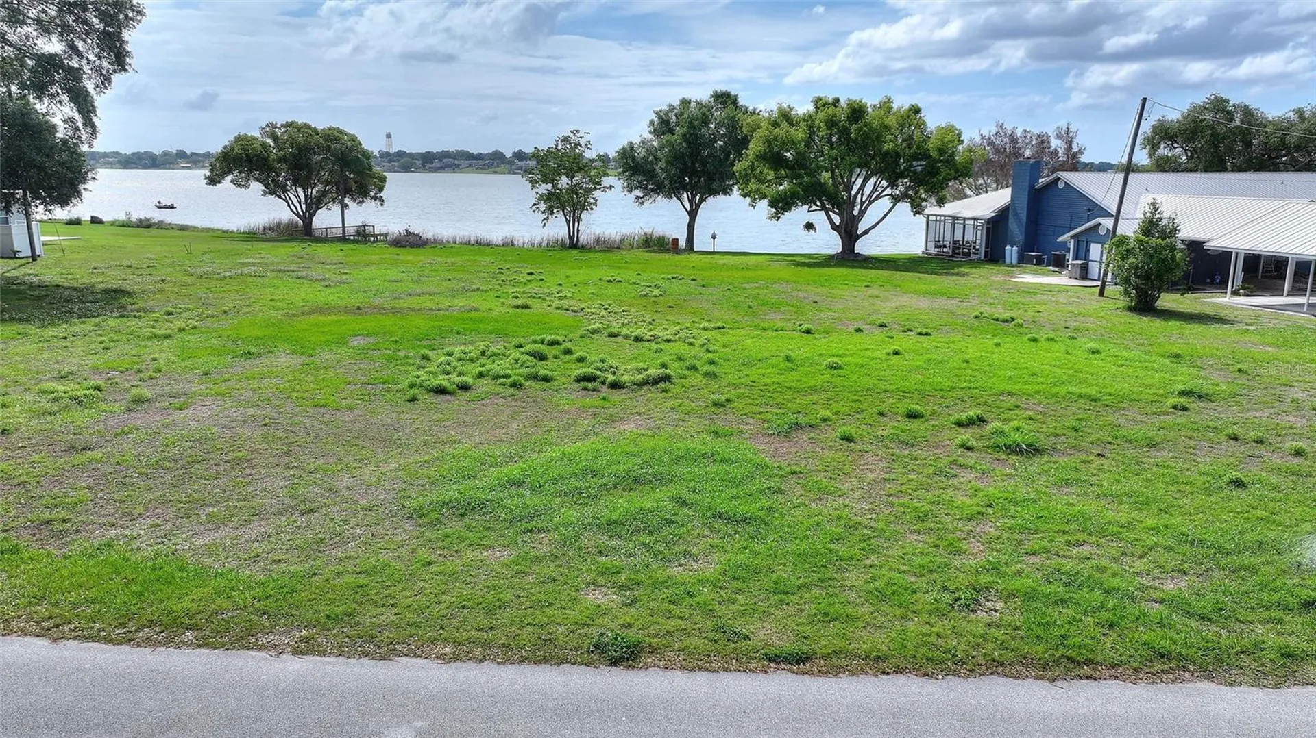 Lake Avenue Winter Haven FL 33880