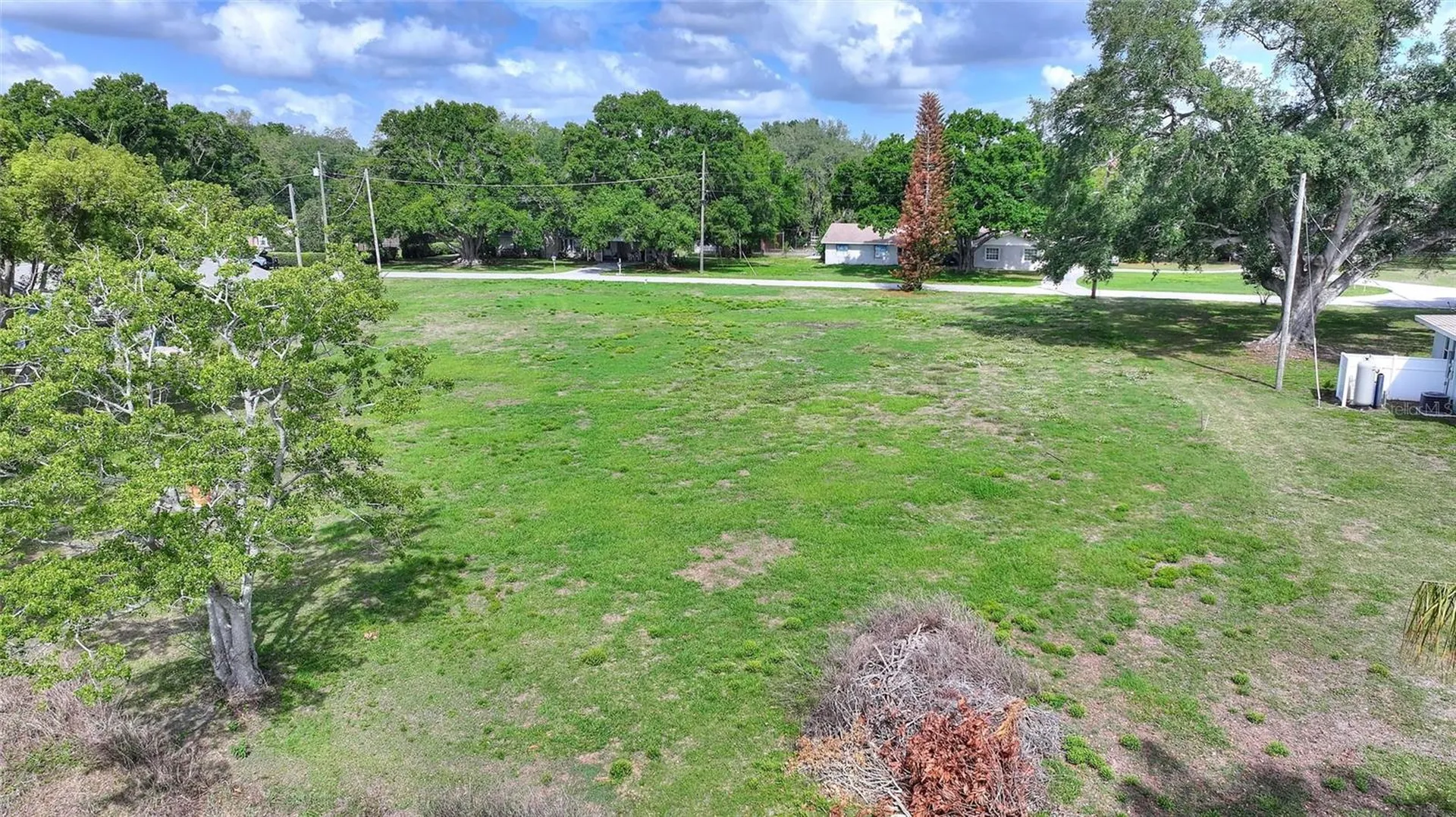 Lake Avenue Winter Haven FL 33880