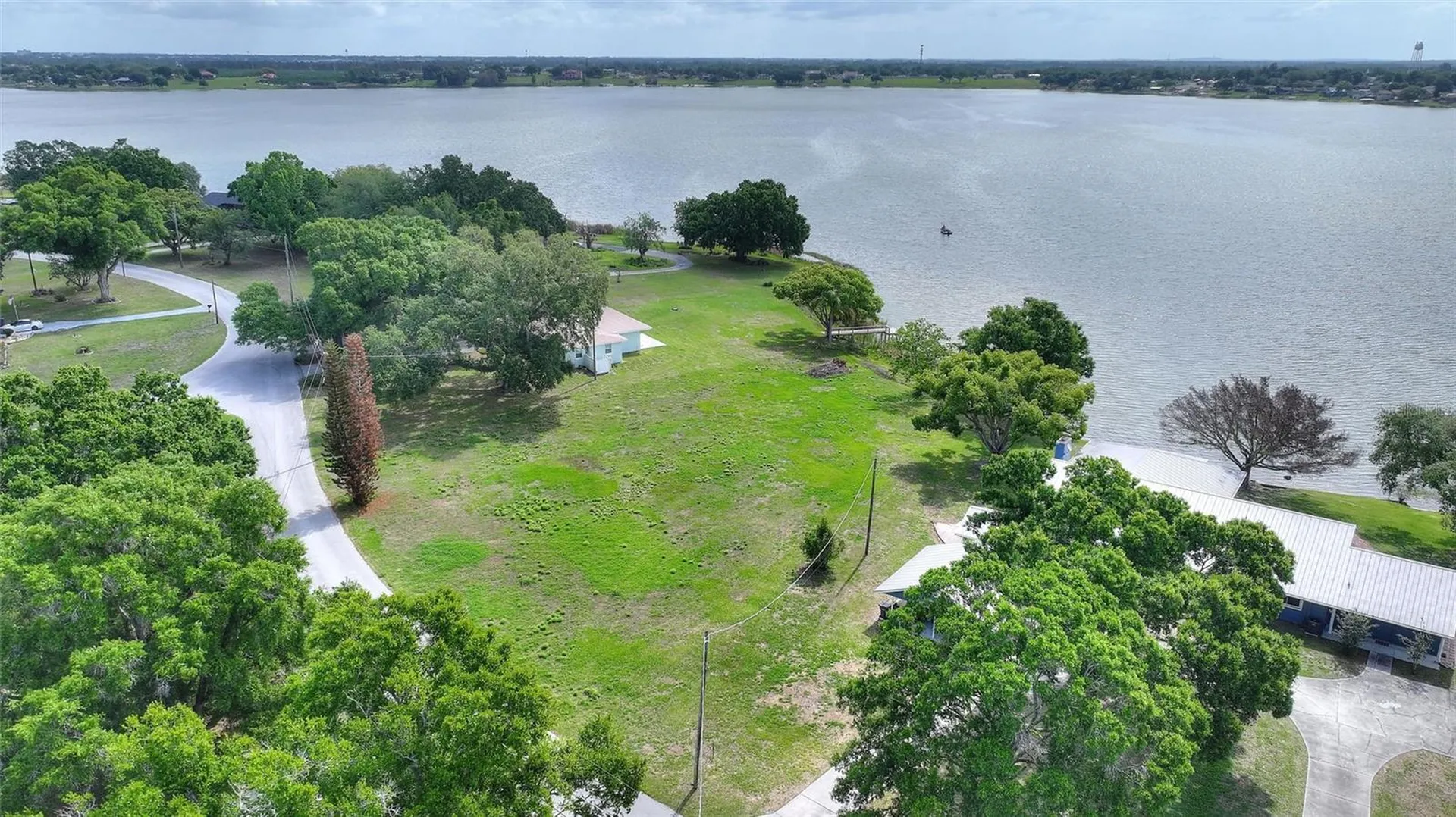 Lake Avenue Winter Haven FL 33880