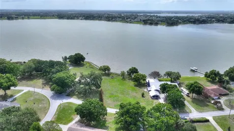 Lake Avenue Winter Haven FL 33880
