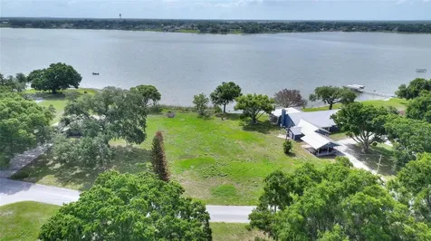 Lake Avenue Winter Haven FL 33880