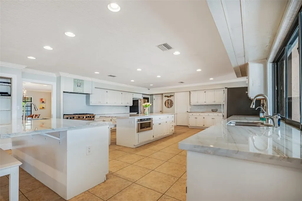 573 Holmes Avenue Lake Placid FL 33852