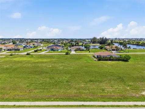 3008 Tropicana Parkway W Cape Coral FL 33993