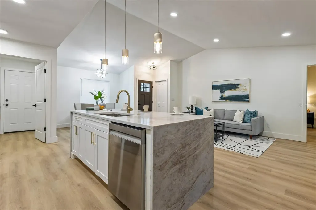 2173 Cypress Point Drive N Clearwater FL 33763