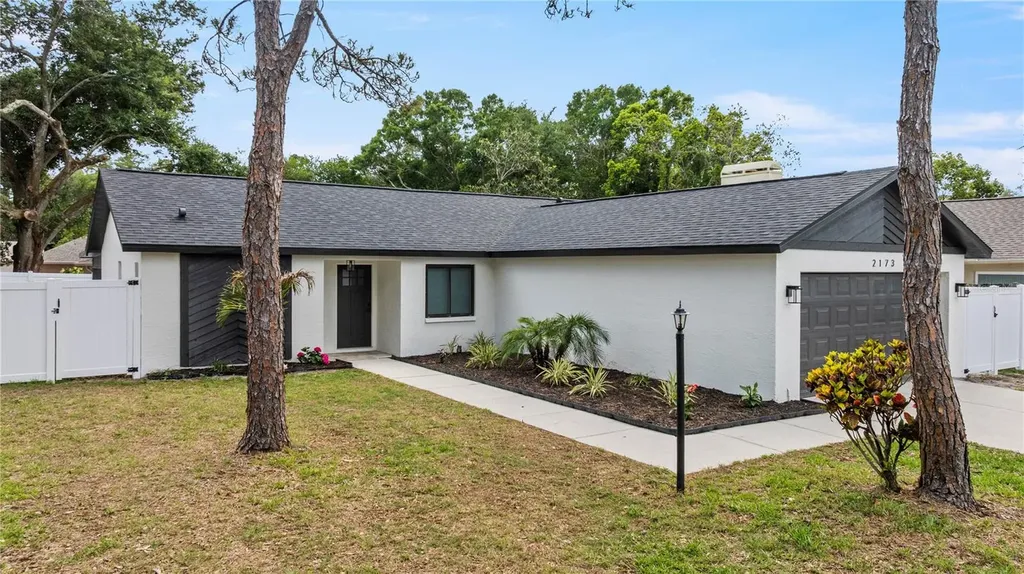 2173 Cypress Point Drive N Clearwater FL 33763