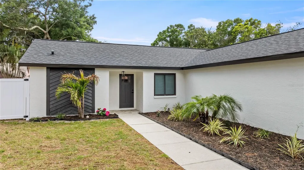 2173 Cypress Point Drive N Clearwater FL 33763