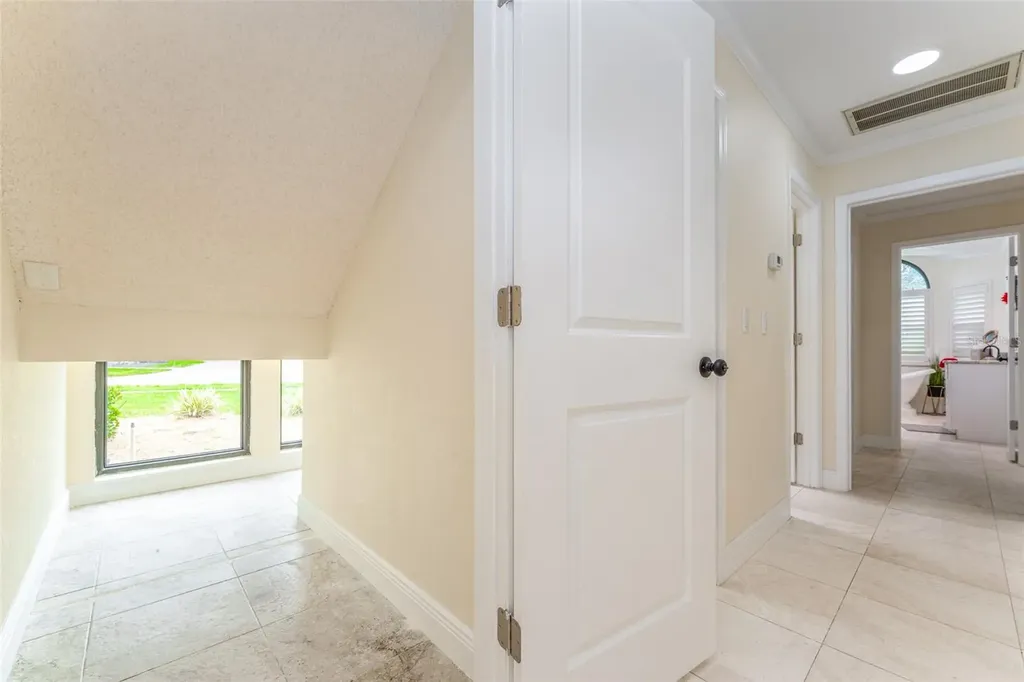 6151 Silver Oaks Drive Zephyrhills FL 33542