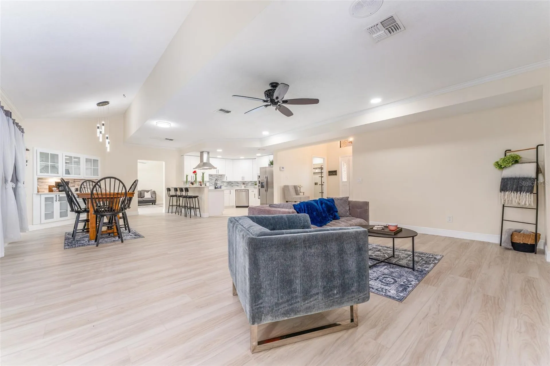 6151 Silver Oaks Drive Zephyrhills FL 33542