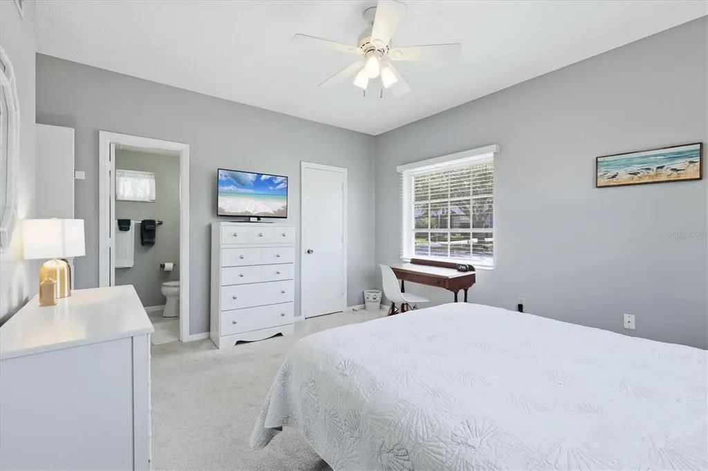 5887 Tidewood Avenue Sarasota FL 34231