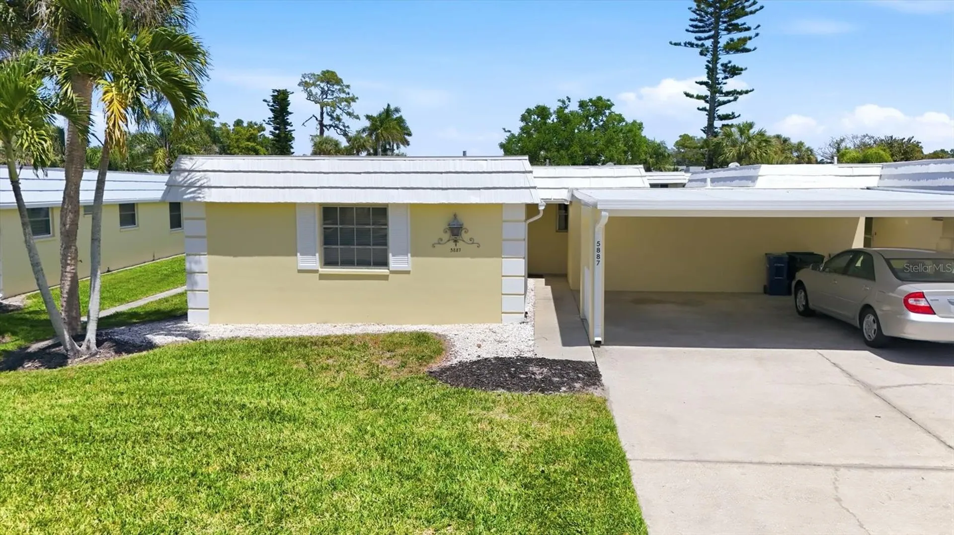 5887 Tidewood Avenue Sarasota FL 34231