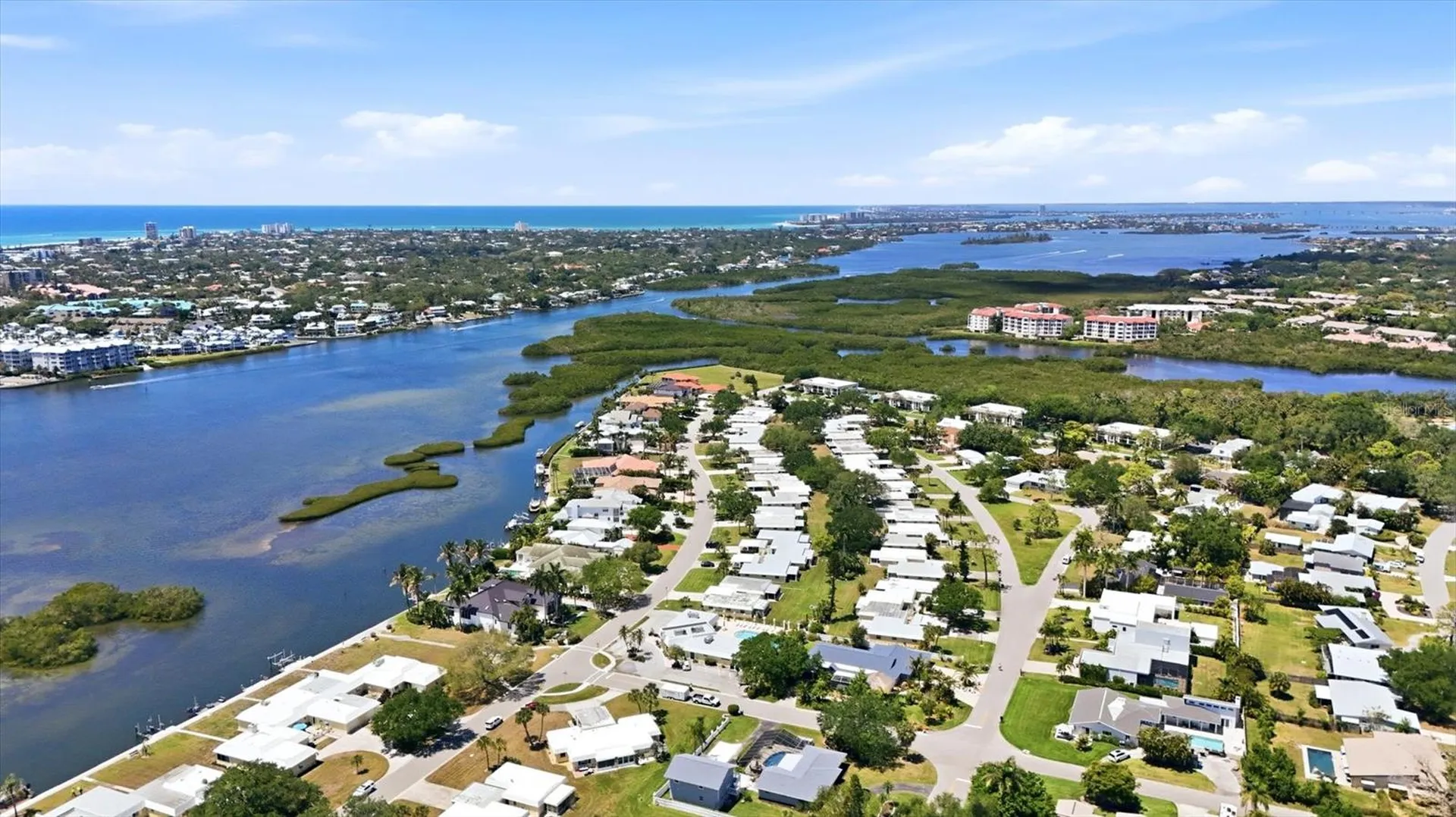 5887 Tidewood Avenue Sarasota FL 34231