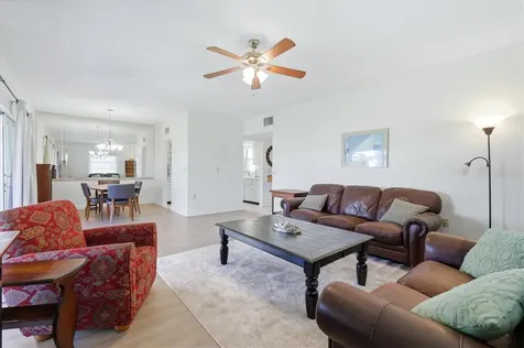 5887 Tidewood Avenue Sarasota FL 34231