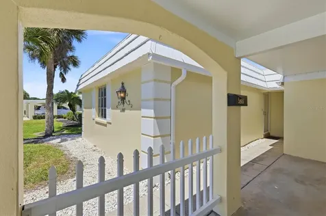 5887 Tidewood Avenue Sarasota FL 34231