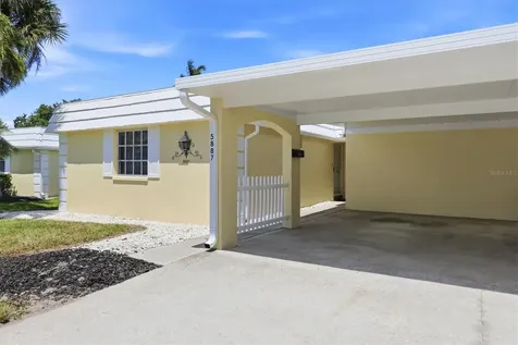 5887 Tidewood Avenue Sarasota FL 34231