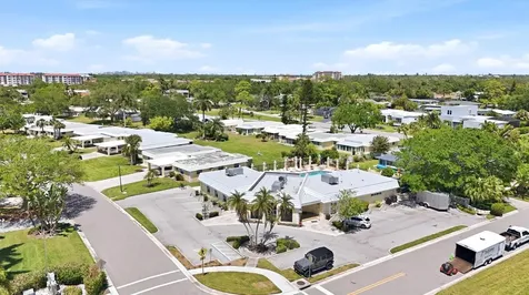 5887 Tidewood Avenue Sarasota FL 34231