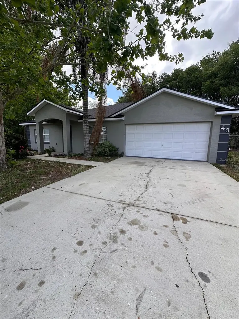 40 Willow Run Ocala FL 34472
