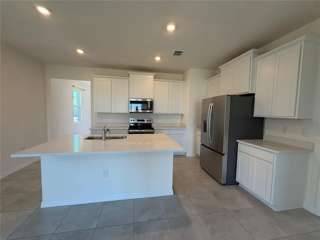 8589 Pinecrest Trail Wildwood FL 34785