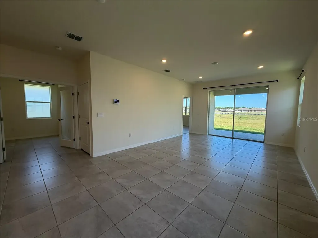 8589 Pinecrest Trail Wildwood FL 34785