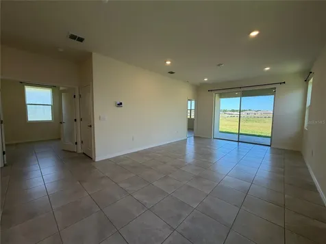 8589 Pinecrest Trail Wildwood FL 34785