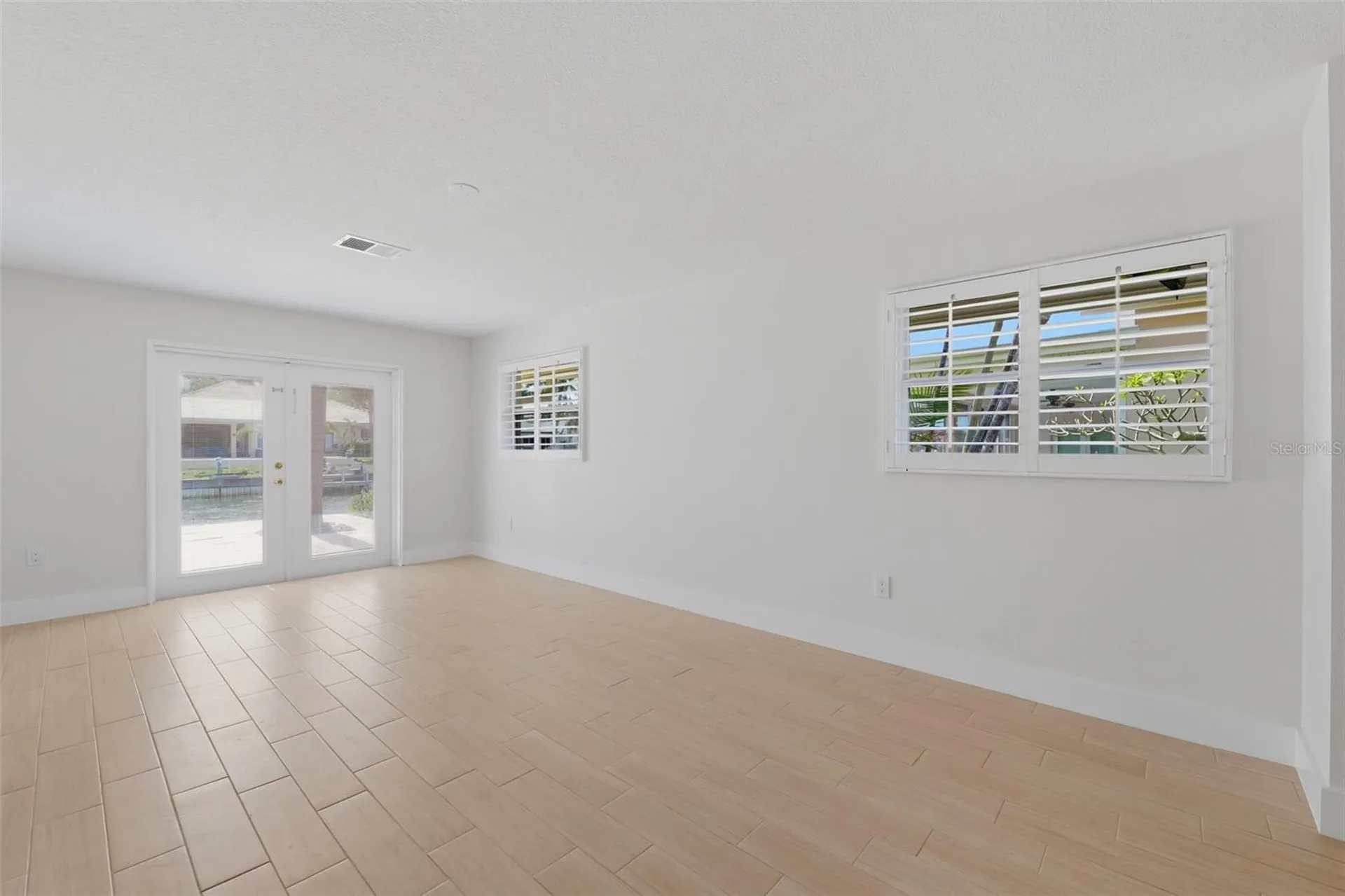 2080 Hawaii Avenue NE St Petersburg FL 33703