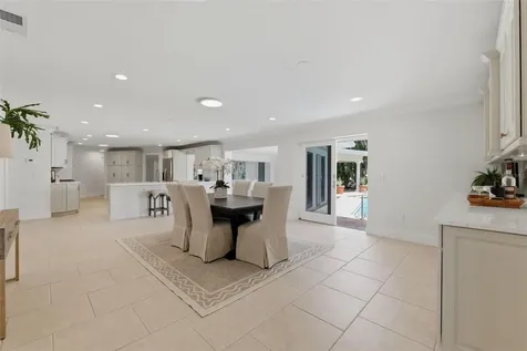 2080 Hawaii Avenue NE St Petersburg FL 33703