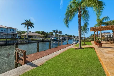 2080 Hawaii Avenue NE St Petersburg FL 33703