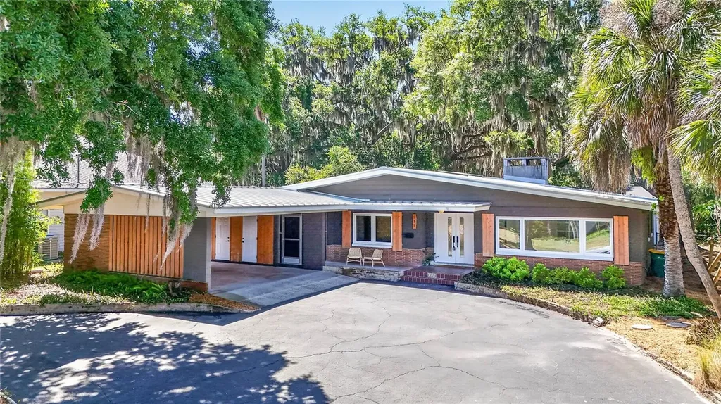 719 W Nelson Street Tavares FL 32778
