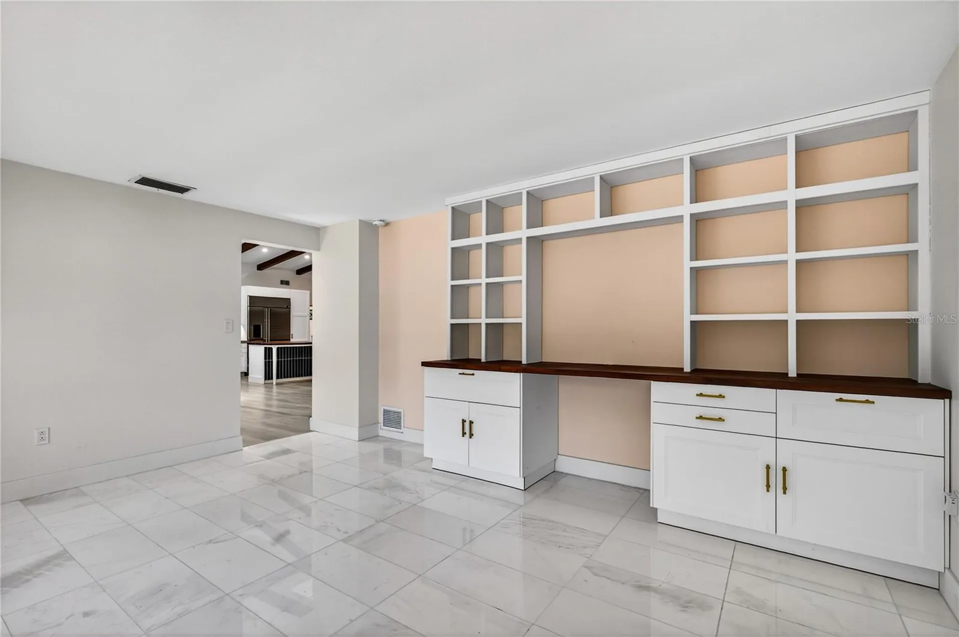 719 W Nelson Street Tavares FL 32778
