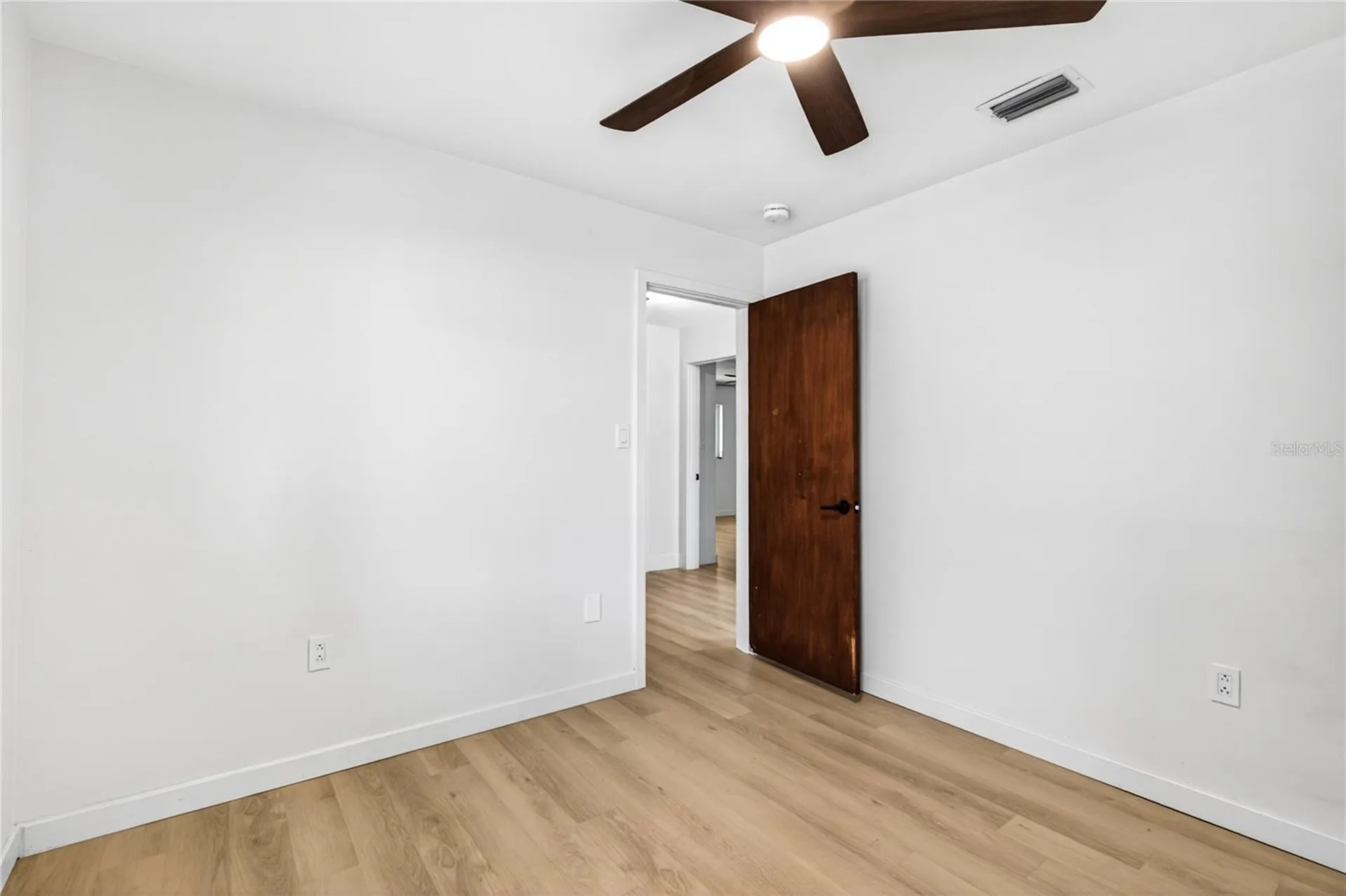 719 W Nelson Street Tavares FL 32778