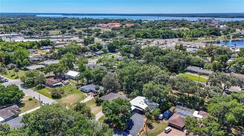 719 W Nelson Street Tavares FL 32778