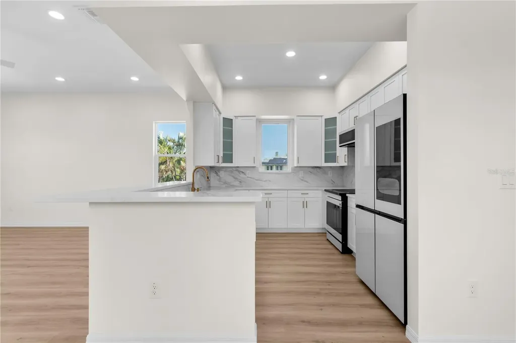4234 4th Street S St Petersburg FL 33705