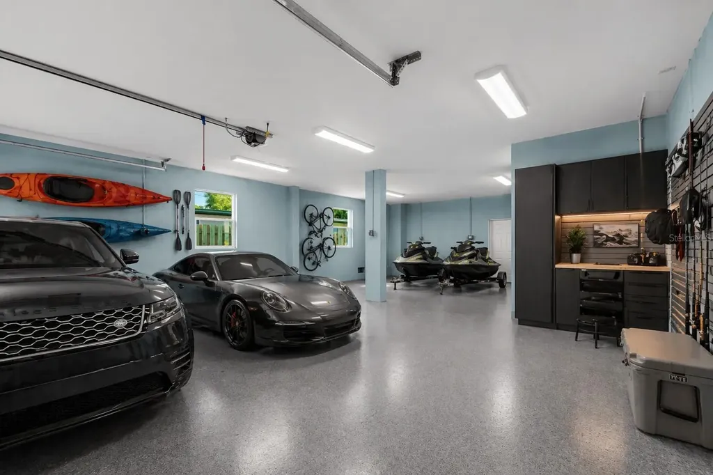 4234 4th Street S St Petersburg FL 33705