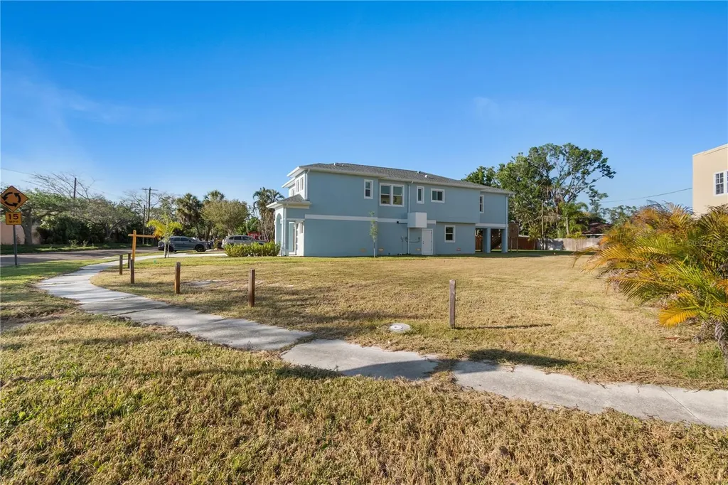 4234 4th Street S St Petersburg FL 33705
