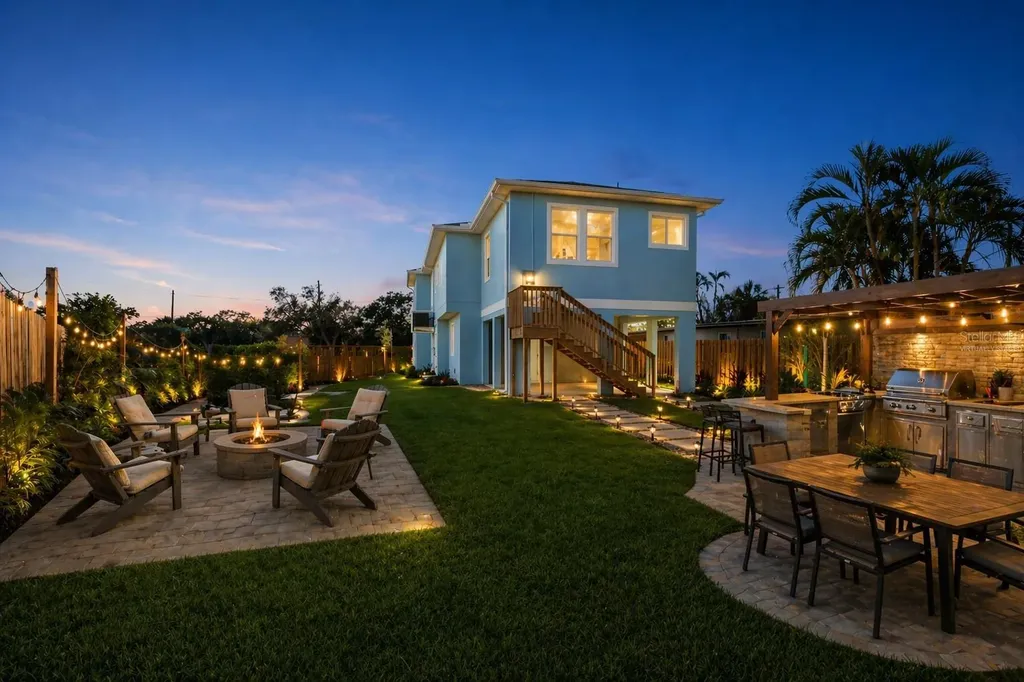 4234 4th Street S St Petersburg FL 33705