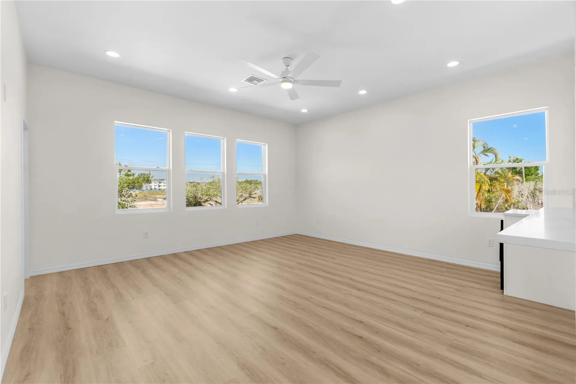 4234 4th Street S St Petersburg FL 33705