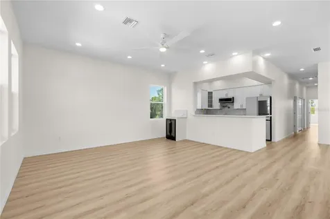 4234 4th Street S St Petersburg FL 33705
