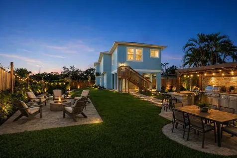 4234 4th Street S St Petersburg FL 33705