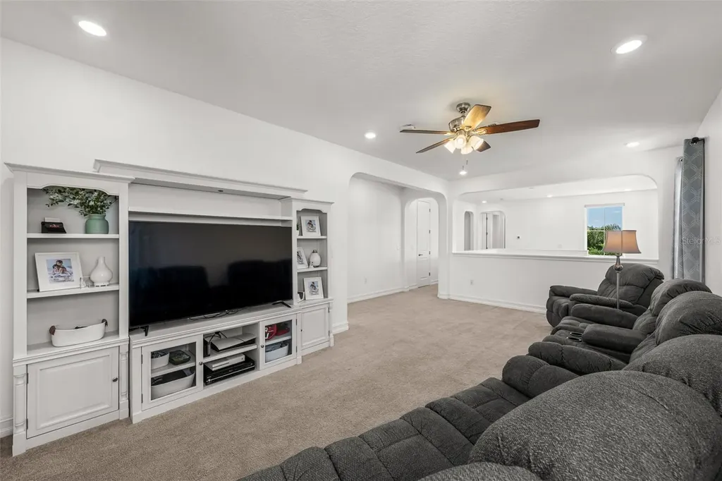 4790 Tramanto Lane Wesley Chapel FL 33543