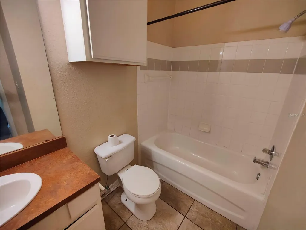 3737 Castle Pines Lane Orlando FL 32839