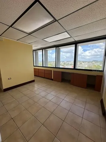 Cond Torre San Pablo Santa Cruz Bayamon PR 00961