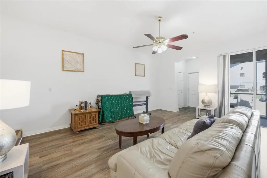5007 Sunridge Palms Drive Tampa FL 33617