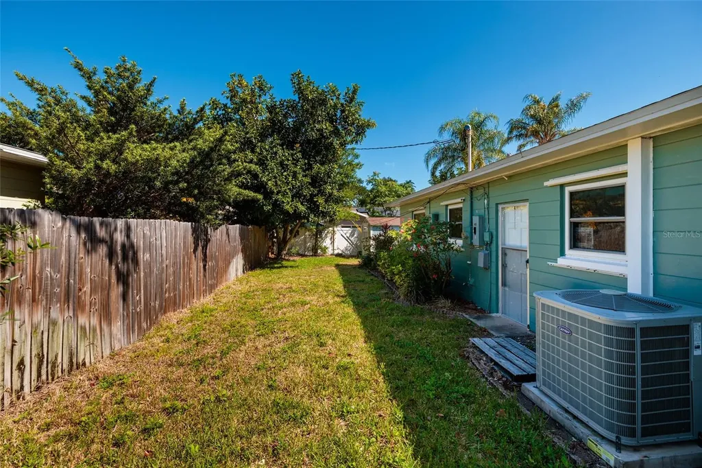 11623 84th Avenue Seminole FL 33772